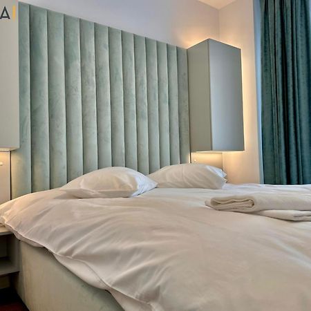 Sinai Aph Apartments Синая Екстериор снимка
