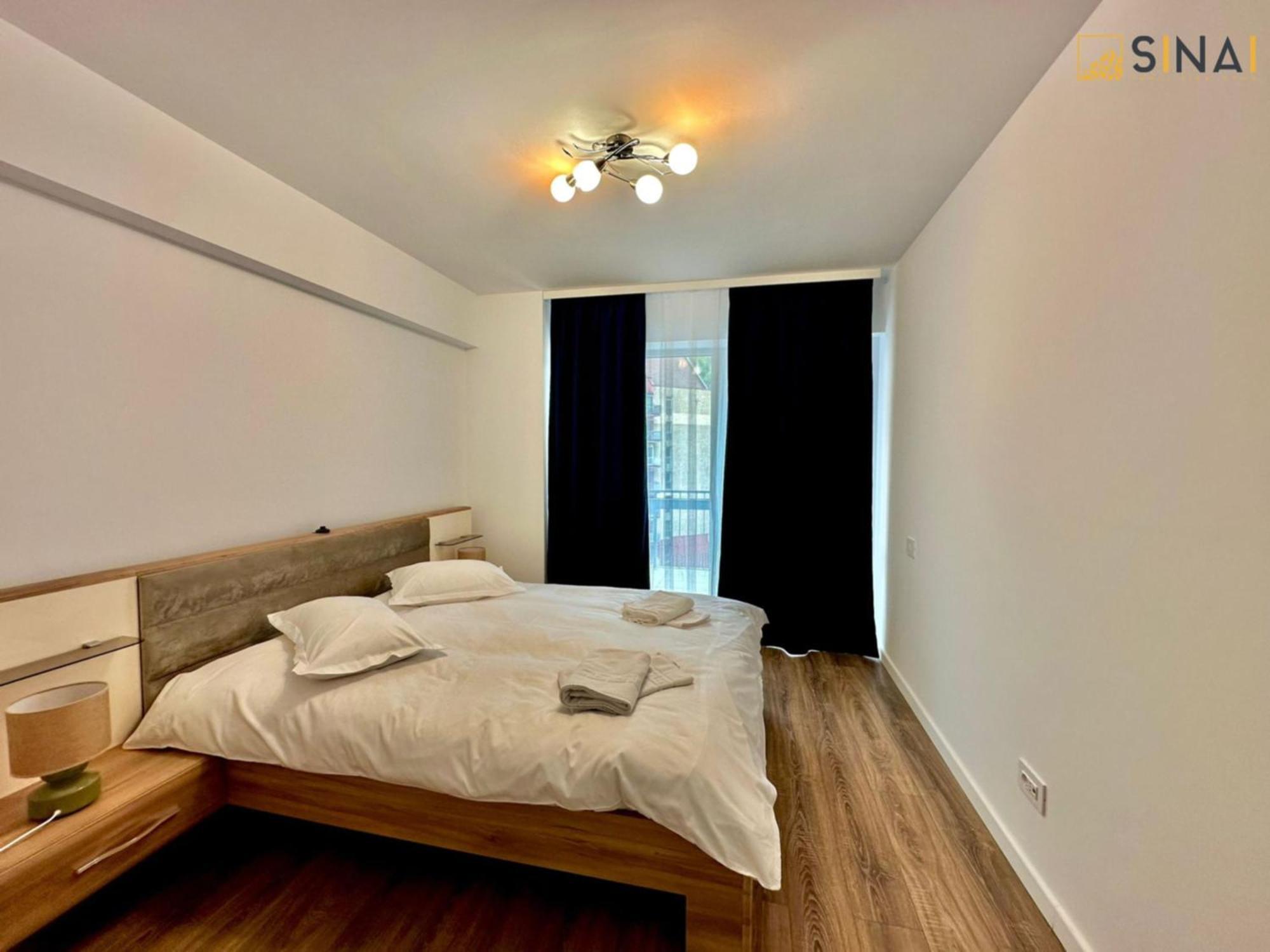 Sinai Aph Apartments Синая Екстериор снимка