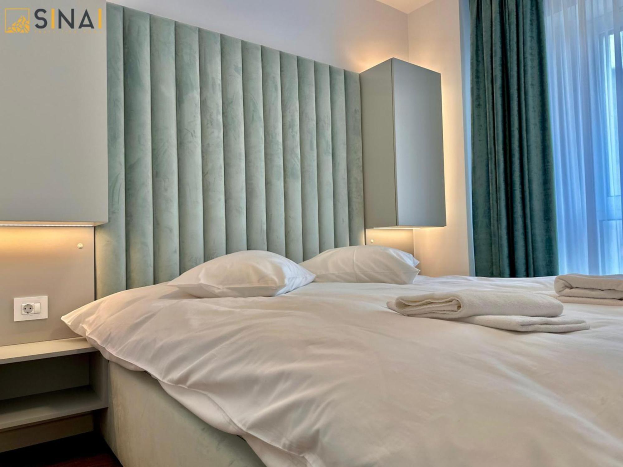 Sinai Aph Apartments Синая Екстериор снимка