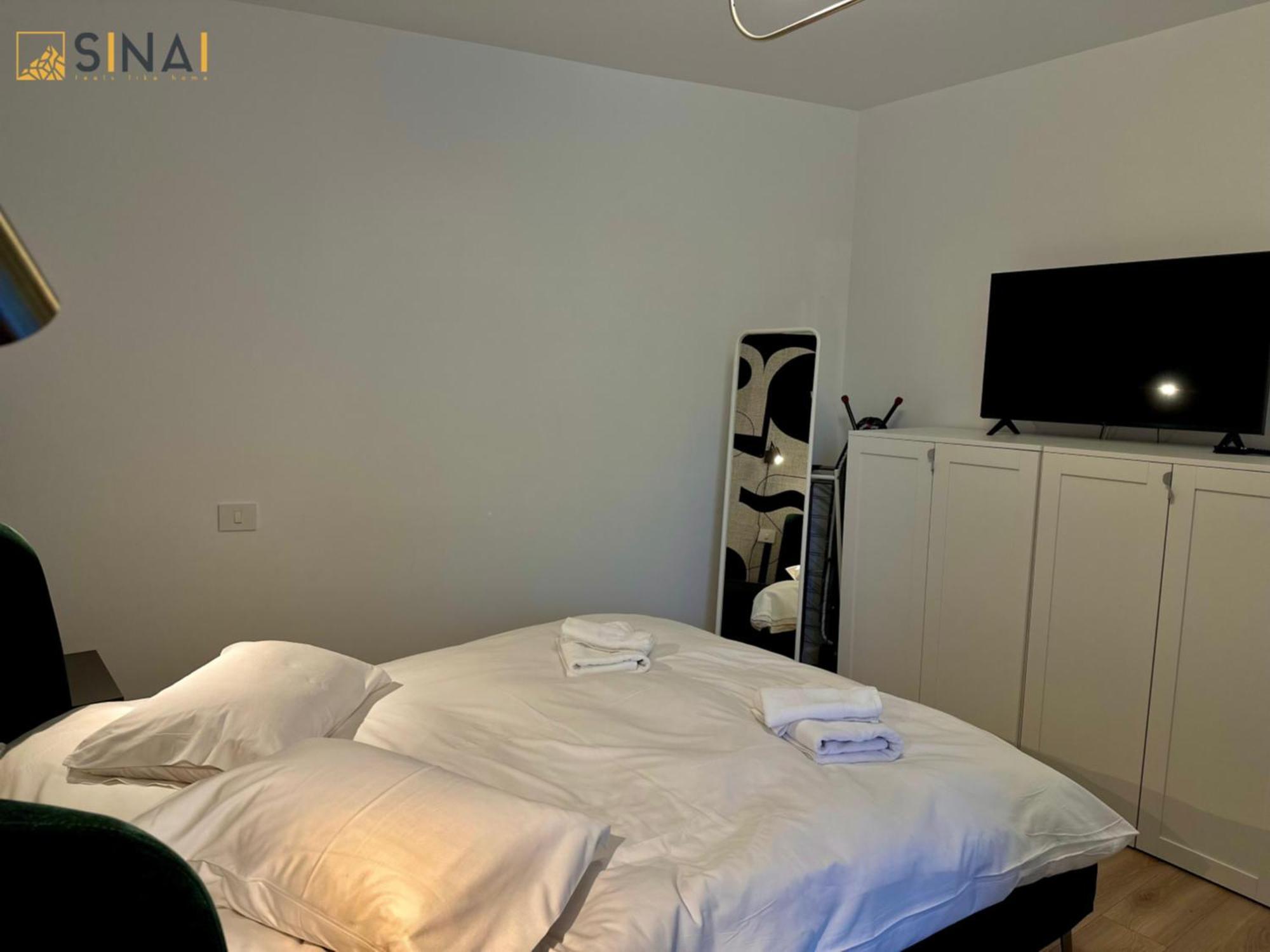 Sinai Aph Apartments Синая Екстериор снимка